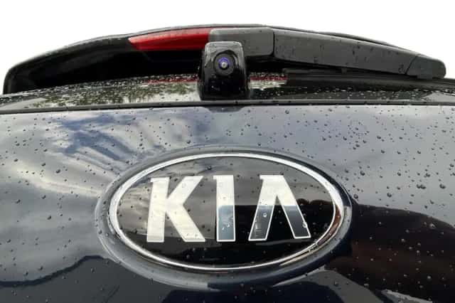 Kia Niro (2018) thumbnail 6