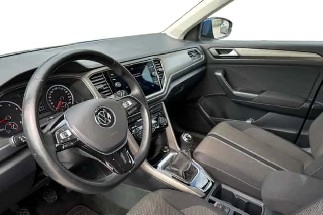 Volkswagen T-Roc (2021) thumbnail 13