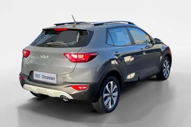 Kia Stonic (2023) thumbnail 4