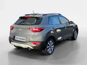 Kia Stonic (2023) thumbnail 4