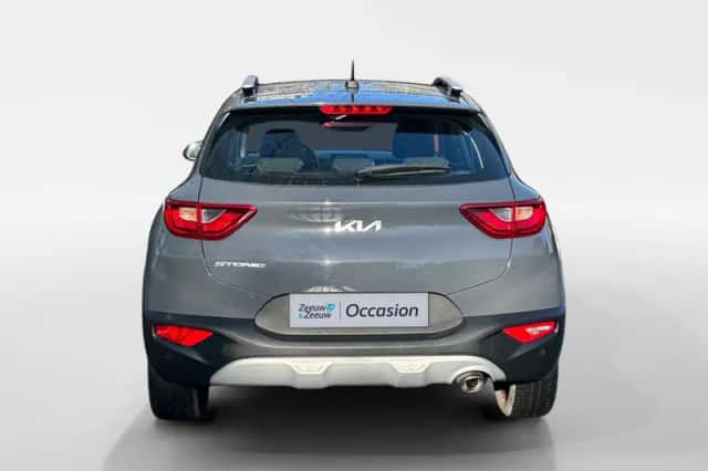 Kia Stonic (2023) thumbnail 6