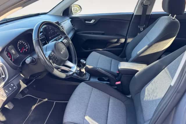 Kia Stonic (2023) thumbnail 8