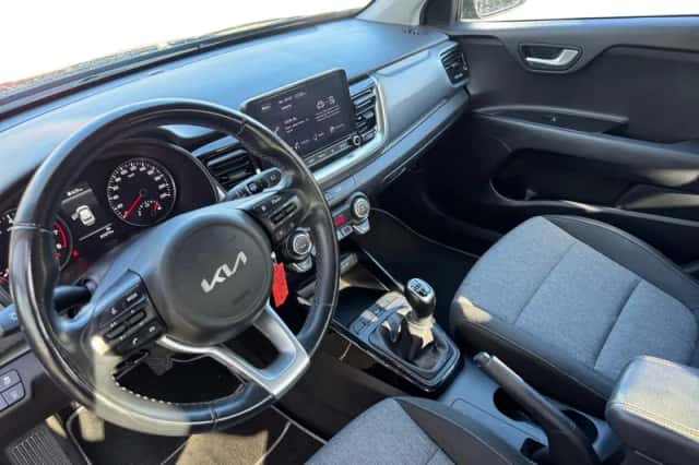 Kia Stonic (2023) thumbnail 9