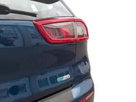 Kia Niro (2017) thumbnail 30