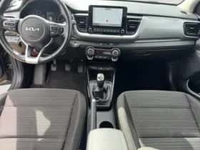 Kia Stonic (2022) thumbnail 24