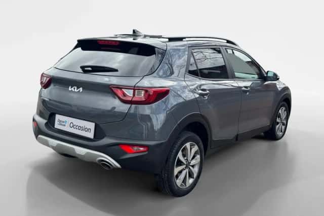 Kia Stonic (2022) thumbnail 4