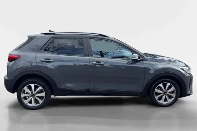 Kia Stonic (2022) thumbnail 5