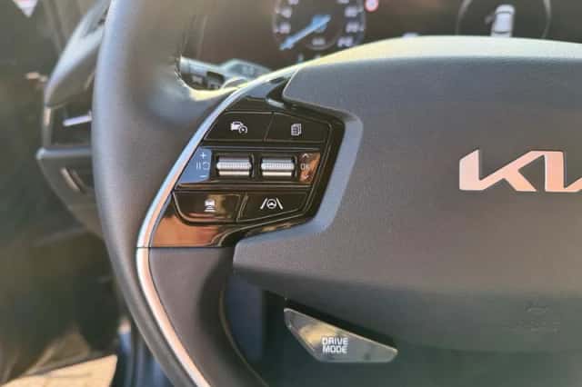 Kia Niro (2022) thumbnail 12