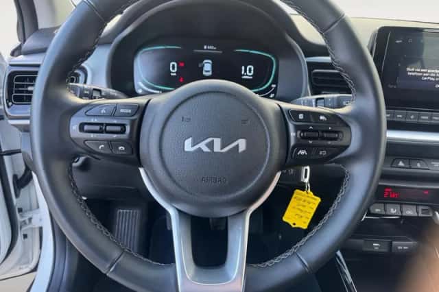 Kia Stonic (2025) thumbnail 13