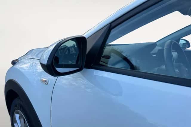 Kia Stonic (2025) thumbnail 24