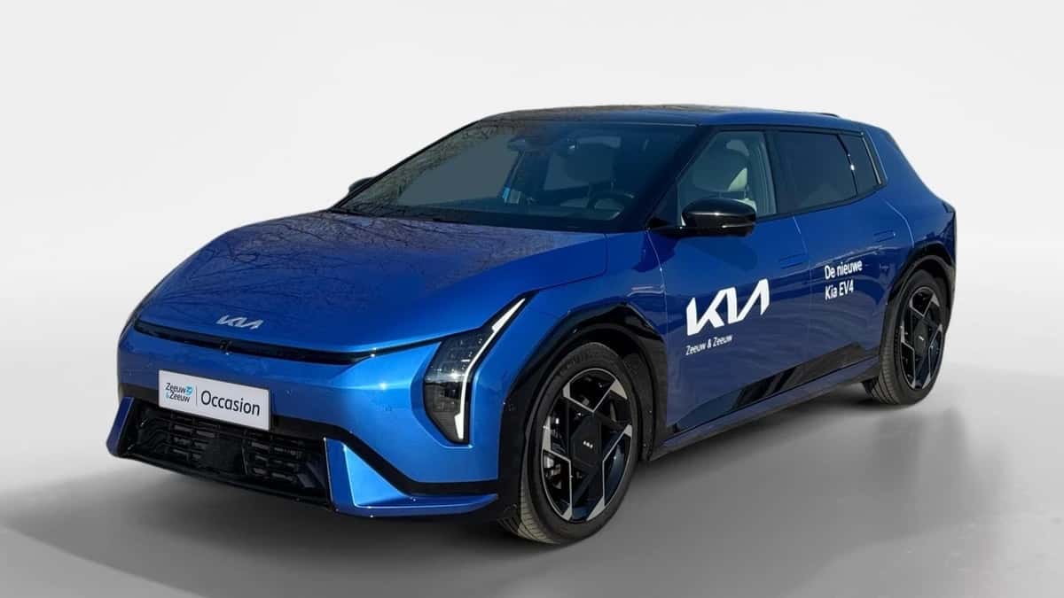 Kia EV4 (2025) — foto 1