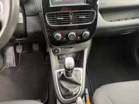 Renault Clio (2017) thumbnail 14