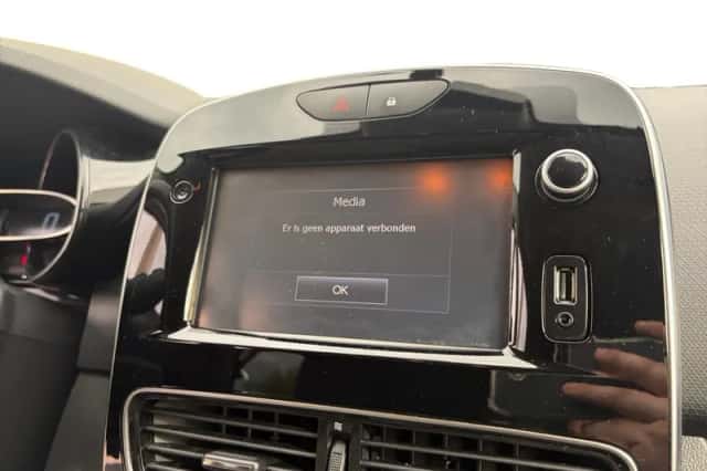 Renault Clio (2017) thumbnail 15