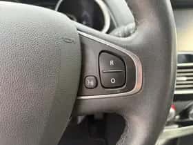 Renault Clio (2017) thumbnail 23