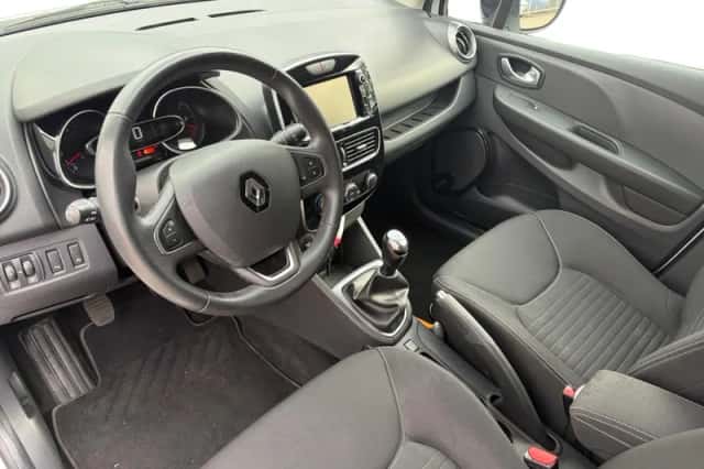 Renault Clio (2017) thumbnail 9