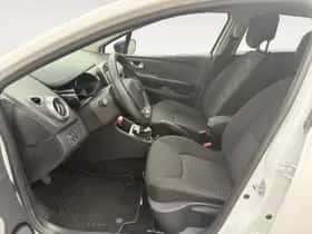 Renault Clio (2017) thumbnail 10