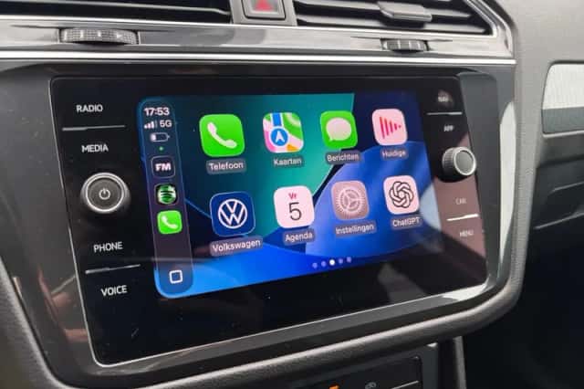Volkswagen Tiguan (2021) thumbnail 16