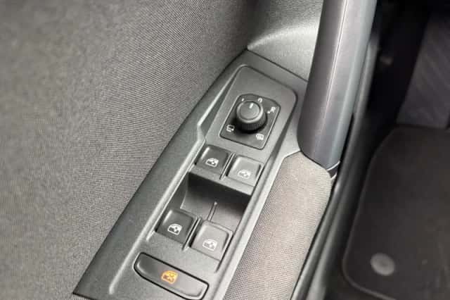 Volkswagen Tiguan (2021) thumbnail 28