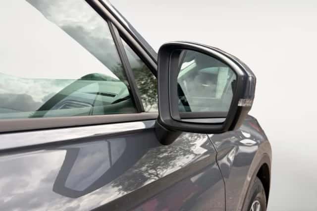 Volkswagen Tiguan (2021) thumbnail 32