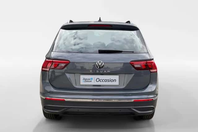 Volkswagen Tiguan (2021) thumbnail 6