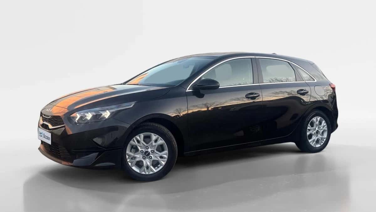 Kia Ceed (2024) — foto 1