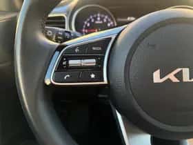 Kia Ceed (2024) thumbnail 13