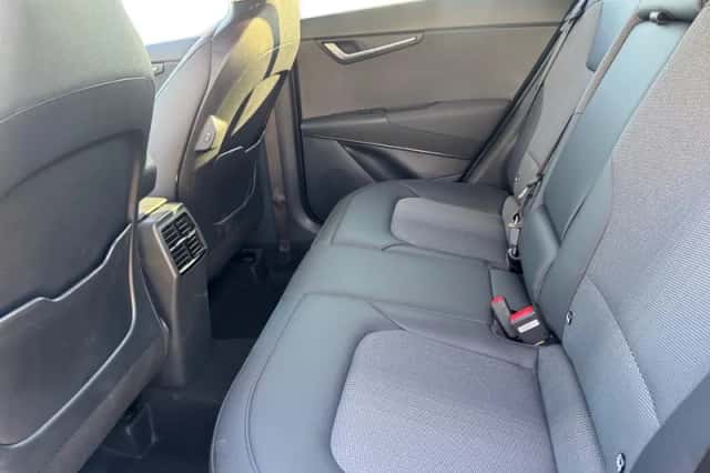 Kia Niro (2025) thumbnail 24