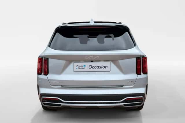 Kia Sorento (2022) thumbnail 5