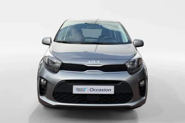 Kia Picanto (2023) thumbnail 2