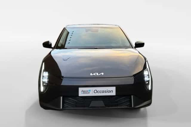 Kia EV4 (2025) thumbnail 2