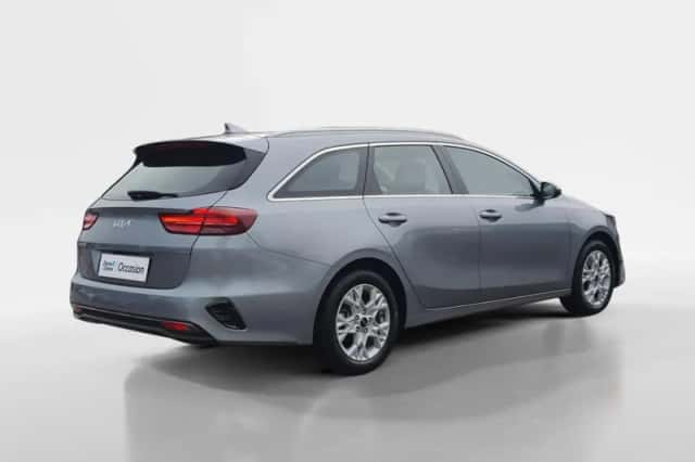 Kia Ceed Sportswagon (2024) thumbnail 5