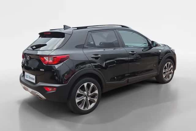 Kia Stonic (2020) thumbnail 4