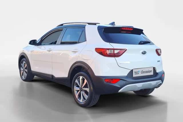 Kia Stonic (2021) thumbnail 7