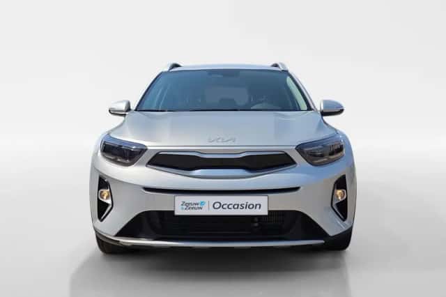 Kia Stonic (2025) thumbnail 2