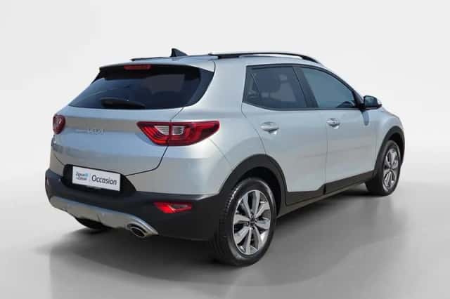 Kia Stonic (2025) thumbnail 4