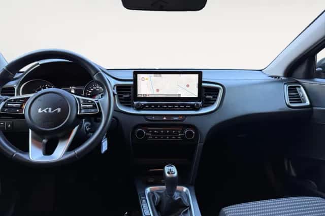 Kia Ceed Sportswagon (2024) thumbnail 11