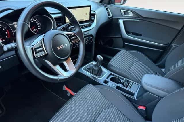 Kia Ceed Sportswagon (2024) thumbnail 12