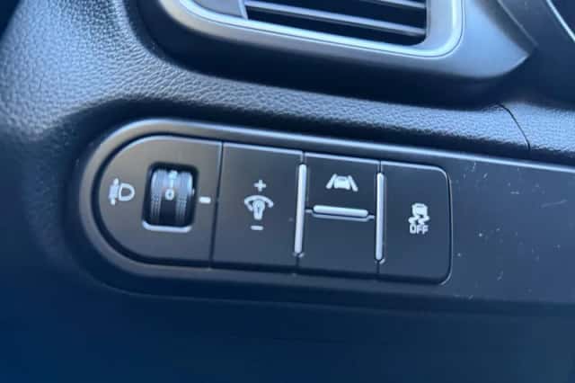 Kia Ceed Sportswagon (2024) thumbnail 23