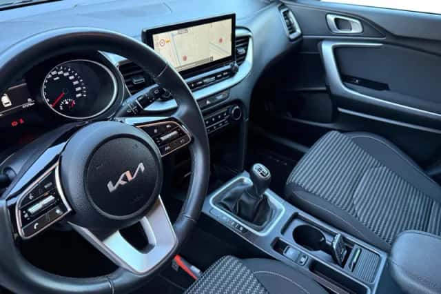 Kia Ceed Sportswagon (2024) thumbnail 8