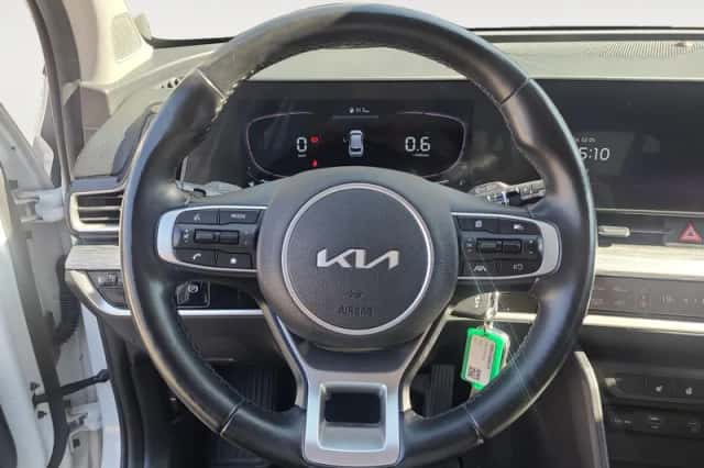 Kia Sportage (2023) thumbnail 24