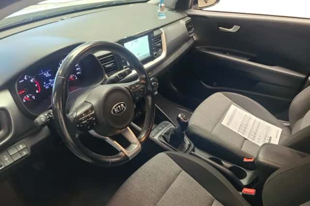 Kia Stonic (2020) thumbnail 11