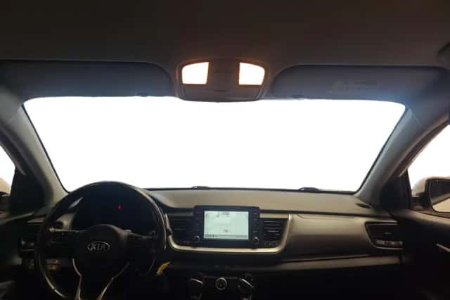 Kia Stonic (2020) thumbnail 16