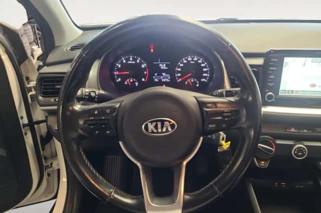 Kia Stonic (2020) thumbnail 18