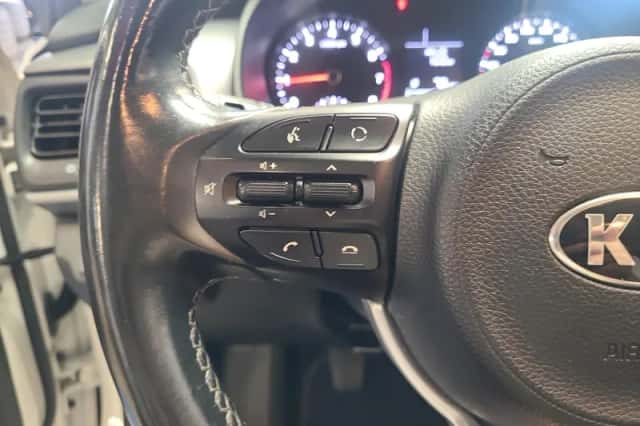 Kia Stonic (2020) thumbnail 19