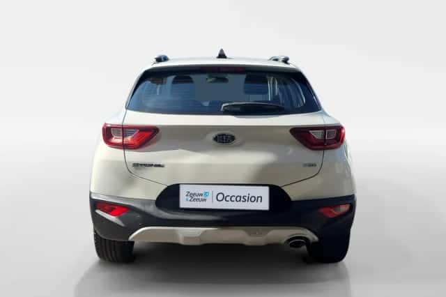 Kia Stonic (2020) thumbnail 6
