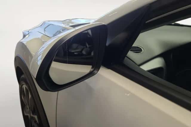 Kia Stonic (2020) thumbnail 9