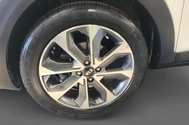 Kia Stonic (2020) thumbnail 10