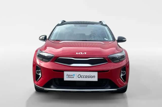 Kia Stonic (2023) thumbnail 2