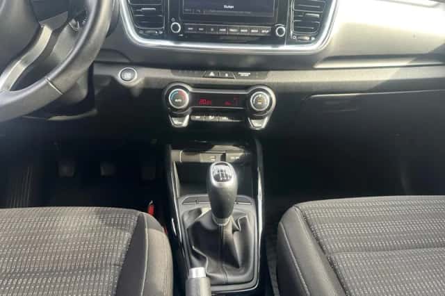 Kia Stonic (2023) thumbnail 31