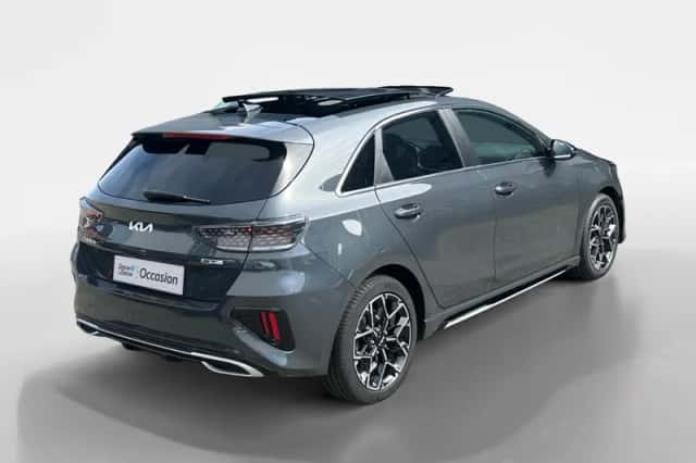 Kia Ceed (2024) thumbnail 4